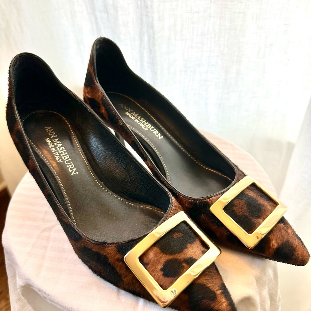 ANN MASHBURN Leopard Haircalf Pointed Flats with Gold Buckle
